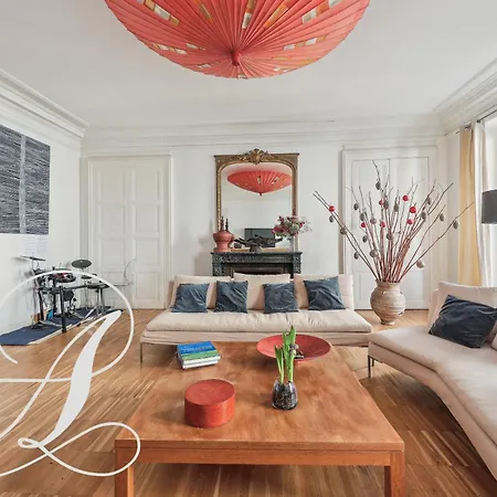 Apartment Philosophy, Luxury For 6 In Madeleine