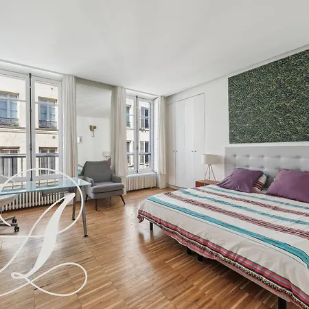 Philosophy, Luxury For 6 In Madeleine Paříž