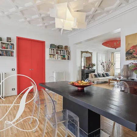 Philosophy, Luxury For 6 In Madeleine Apartment Paris